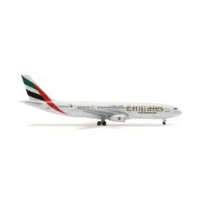  Herpa Wings Emirates A330 200 Model Plane Toys & Games