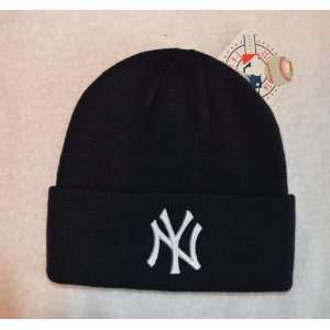  New York Yankees Blue Beanie Hat   MLB Cuffed Winter Knit 
