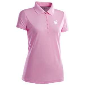  New York Yankees Womens Pique Xtra Lite Polo Shirt (Pink 