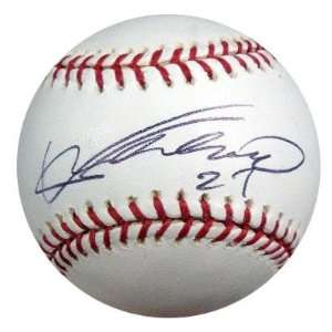  Vladimir Guerrero Autographed Ball   Holo #BB014480 