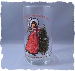 Vintage 1981 Coca Cola Holly Hobbie Holiday Glass NICE  