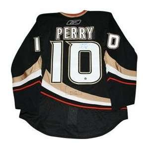  Corey Perry Autographed Jersey   Pro   Autographed NHL 
