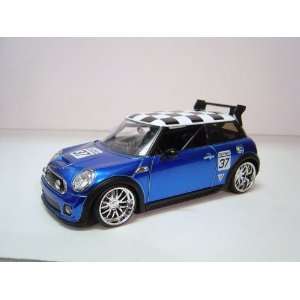  MINI COOPER S 2007 1/24 DIE CAST Toys & Games