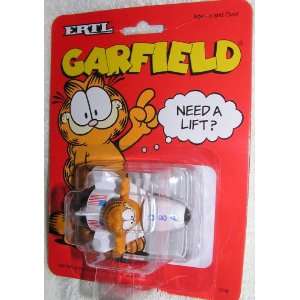    Older 1990 Garfield the Cat in Diecast Space Shuttle Toys & Games