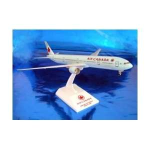  Skymarks Air Canada 777 300ER 1200 W/GEAR Toys & Games