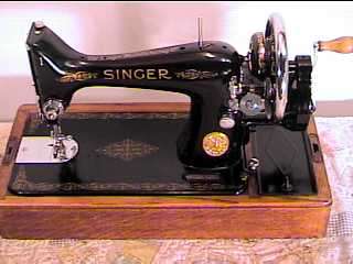 1940*SINGER HAND CRANK SEWING MACHINE*MODEL 99*SEWS VG  