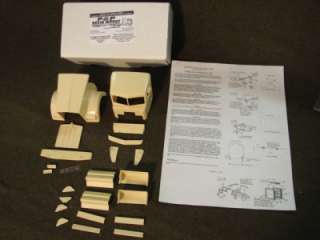 RESIN KENWORTH W900L STRAIGHT COWL COMP CONVERSION 1/25  