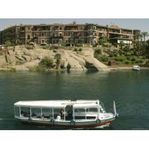 Old Cataract Hotel and River Nile, Aswan, Egypt, North Africa, Africa 