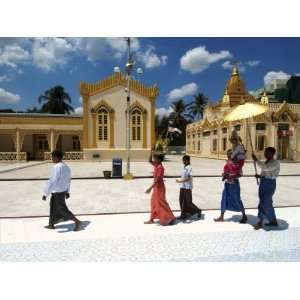  Shin Pyu Procession Outside Botataung Pagoda Premium 