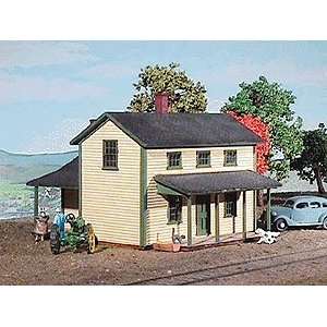   Model Builders O Scale Two Story House Laser Kit Toys & Games