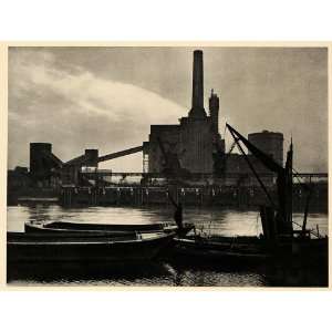 1943 Lincoln Battersea Power Station Boat Thames Surrey 