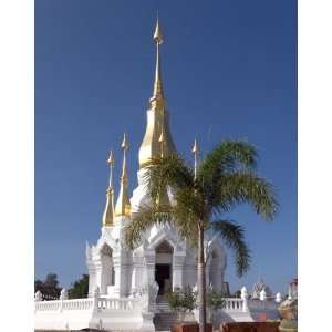 Wat Tham Khuha Sawan Shrine