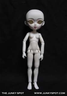 Hujoo CREAM BERRY 24cm ABS Ball Jointed Doll Dollfie Out of Production 