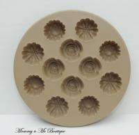 Pampered Chef Silicone Floral Cupcake Pan Mold  