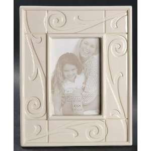  China Portrait Gallery All Occasion Frame Holds 4 X 6, Fine China 