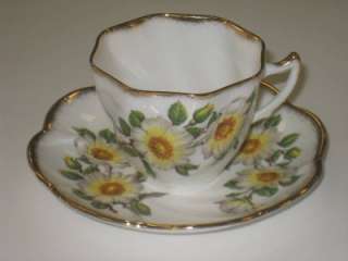 VINTAGE IMPERIAL ENGLISH CHINA TEA CUP / SAUCER EX  