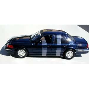  Motormax 1/18 Blue Slicktop Ford Police Car Toys & Games