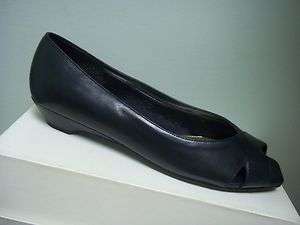 SOFT STYLE Womens Navy Blue Slip On Shoes Casual Loafers Heels Open 