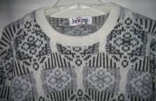 Jantzen Blue / Gray Pattern Off White Mans Sweater M L  