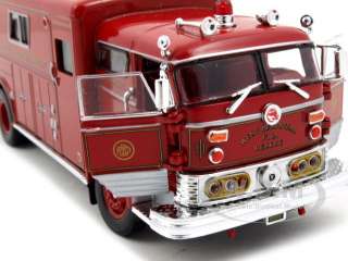   FIRE ENGINE RESCUE BOX RED 1/50 BY SIGNATURE MODELS 32425  