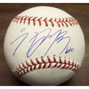  Jae Kuk Ryu Autographed Baseball