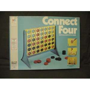 CONNECT FOUR VERTICAL CHECKERS GAME BY MILTON BRADLEY   VINTAGE 1974 