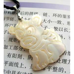  Natural Sea Shell Lovely Ox Cow Pendant Necklace 