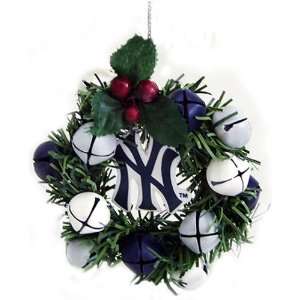  Forever Collectibles MLB 3 Wreath and Bells Ornament 