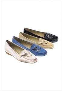 NEW CUTE & COMFORATABLE IVORY FLATS SIZE 12 W W 525  