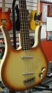 Danelectro Longhorn Bass  