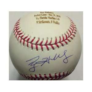 Roy Halladay Autographed Ball   Perfect Game COA   Autographed 