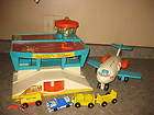   Fisher Price 60 Pc LOTAirportHouseFire StationGarage Little People
