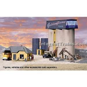  Walthers HO Scale Cornerstone Goldenflame Fuel Co 