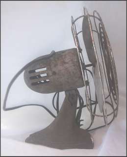 Vintage MANNING BOWMAN 115V Electric Fan Model 08506  