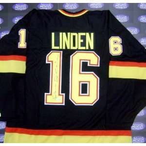  Trevor Linden Signed Jersey   Autographed NHL Jerseys 