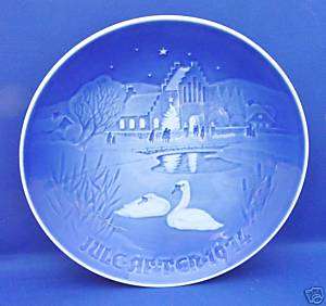 Bing & Grondahl CHRISTMAS IN THE VILLAGE 1974 Plate A+  