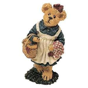   Boyds Bears Molly B. Berriweather Teddy Bears Picnic