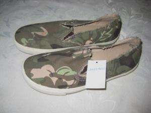 LIMITED TOO Woman Sz 7 Green Camo Sneakers Slip On Athletic Shoes 
