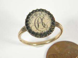 ANTIQUE ENGLISH EMBROIDED 18K GOLD MOURNING LOCKET RING  