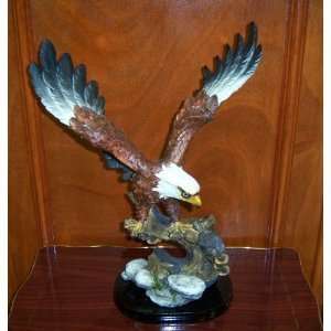 Bald Eagle Perching Statue Figurine   16 