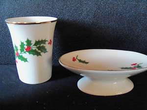 Holiday Christmas Set Porcelain Tumbler Soap Dish Holly NIB  