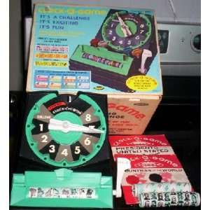  Vintage Clock a Game from 1967 by Deluxe Topper 