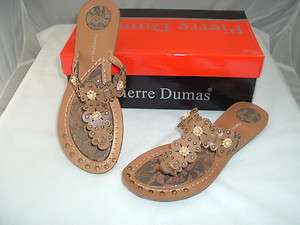   Sandals with traction tread by Pierre Dumas Hayden 
