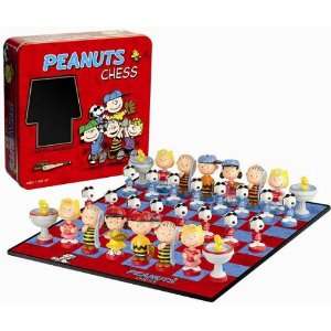  Limited Edition Peanuts Chess Set. Toys & Games
