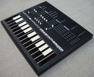 Electro Harmonix Mini Synthesizer  