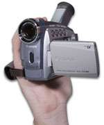 Canon ZR80 / 680,000 Pixel CCD / 18x Optical Zoom / 360x Digital Zoom 