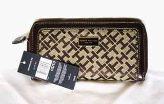 NWT TOMMY HILFIGER WOMEN WALLET BROWN  ON SALE NOW   