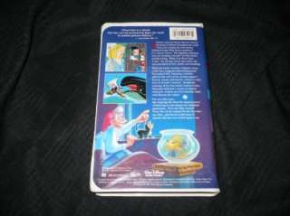 Walt Disneys Pinocchio VHS 012257239034  