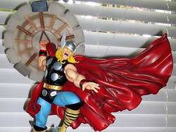 SEALED 19 THOR CLASSIC ACTION STATUE W/ SPINNING HAMMER RANDY BOWEN 