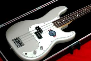 New USA Fender ® American Standard P Bass, Pearl White  